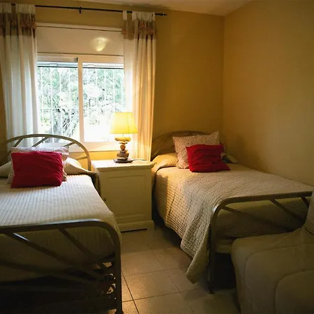 Masia Bartomeu Rural House Between Vineyards 2km From The * El Vendrell